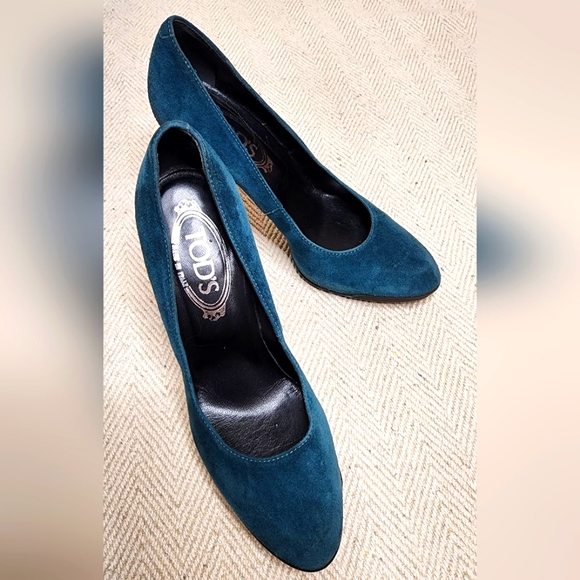 Tod's Blue Teal Suede Pumps - Picture 3 of 9